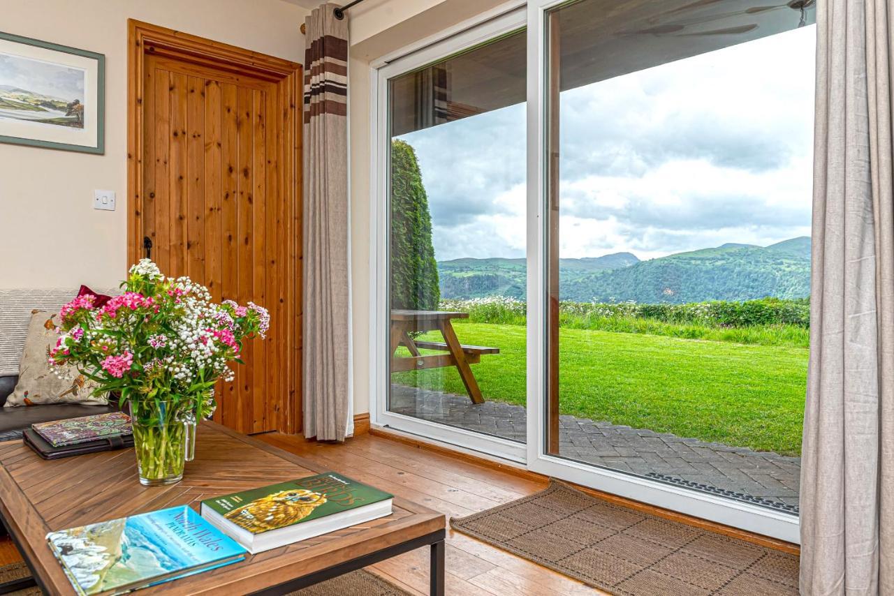 Laurel - Pet-Friendly Cottage With Indoor Pool, Hot Tub & Panoramic Snowdonia Views Colwyn Bay Exterior foto